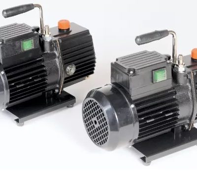 Bomba De Vacío Portátil De Dos Etapas, Vacío Final 0,01 Mbar, Desplazamiento De Aire Libre 75 L/Min. 230V/50-60Hz/1Ph